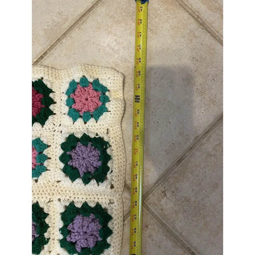VTG Granny Square Ivory Multicolor 3D Crochet Baby Blanket Throw Afghan 38